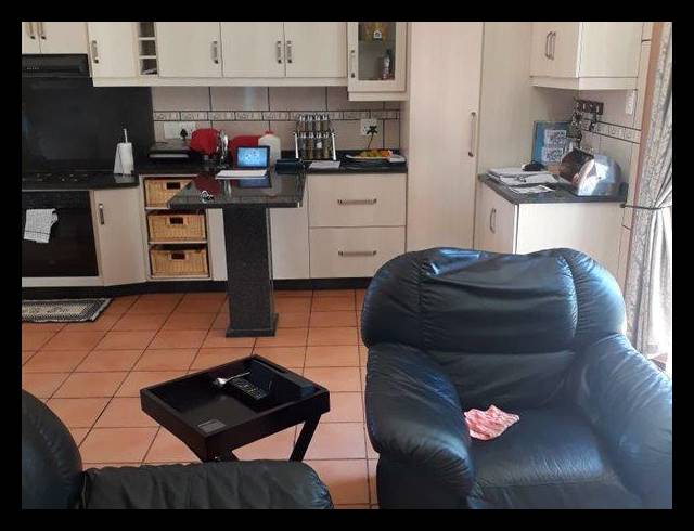 2 BEDROOM CLUSTER FOR SALE IN BIRCHLEIGH